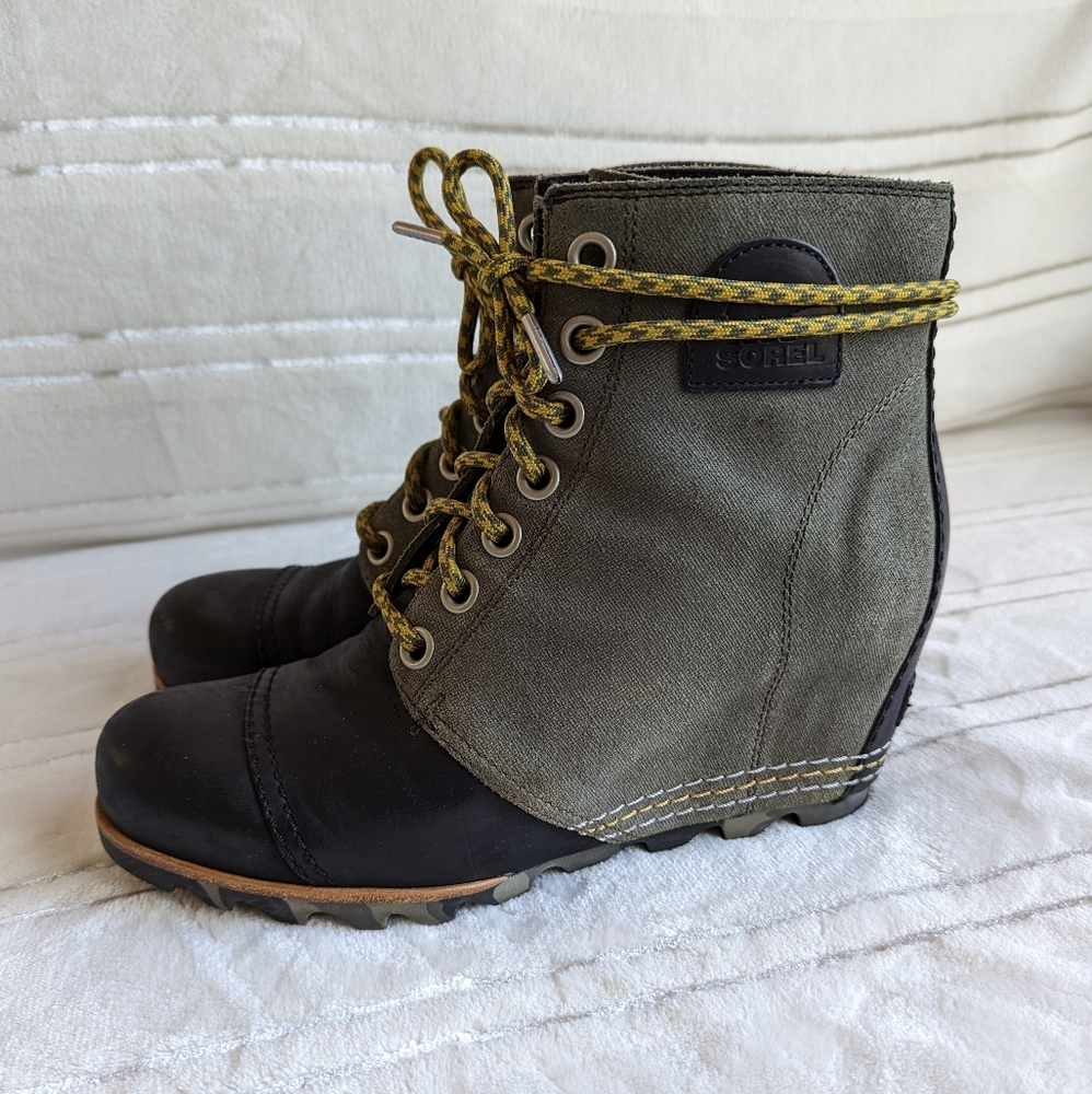 SOREL 1964 Premium Wedge Boots